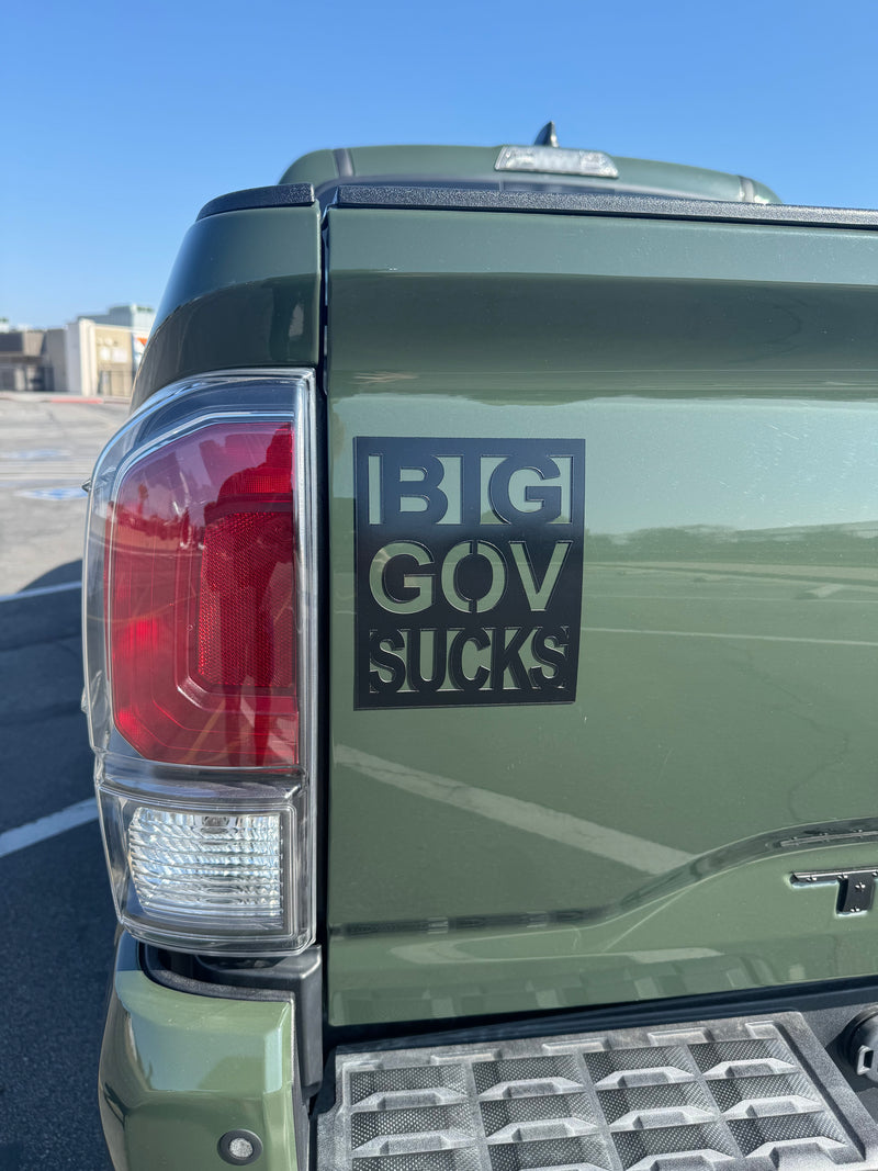 Big Gov Sucks Vehicle Magnet