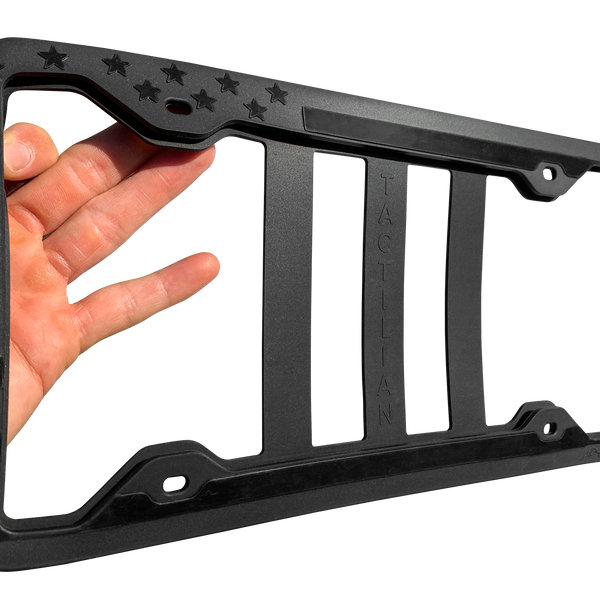 TACTILIAN American Flag License Plate Frame (2 Pack) Subdued 3D Embossed USA Flag In Black Gloss On Matte Finish For Car, Truck Or SUV ( Gloss On - Foto 5